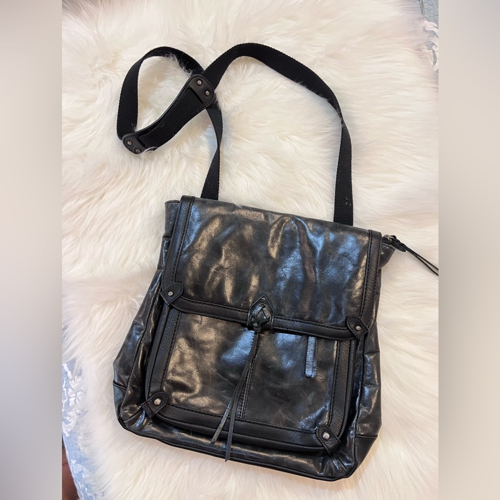 Le Sac Distressed Backpack/Crossbody Purse